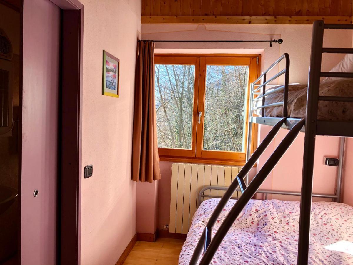 Agriturismo Cavria Castione Andevenno Exteriör bild